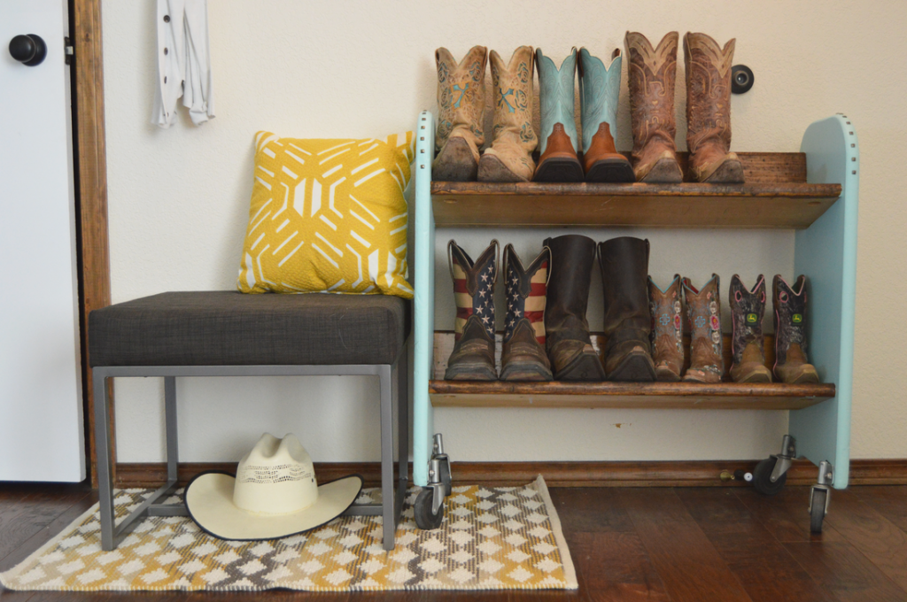 DIY Boot Rack